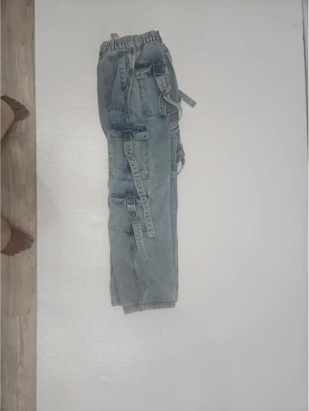 Jeans - Picture 4 of 5